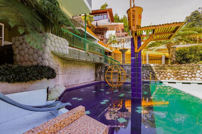 Oyo 917 Cansebu Amazing Camp & Resort Богор Екстер'єр фото